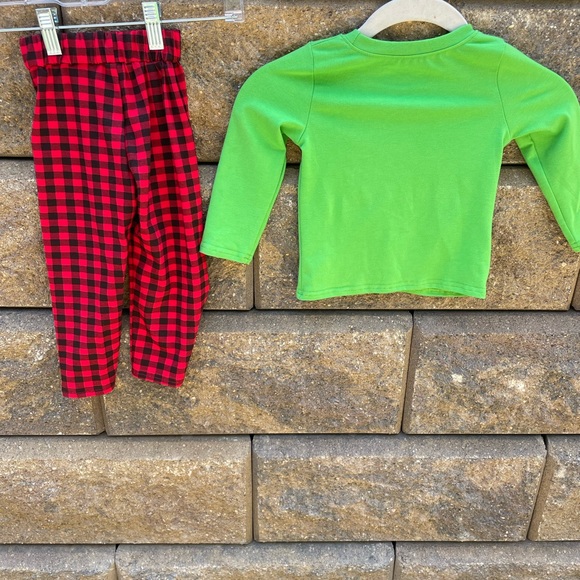 DEBORAH’S BOYS CHRISTMAS OUTFIT - Picture 4 of 6